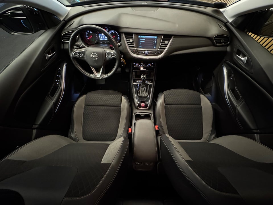 Opel Grandland X 1,2 T 130 Enjoy aut. 5d