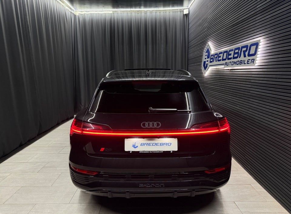 Audi Q8 e-tron 55 S-line Black Edition quattro 5d