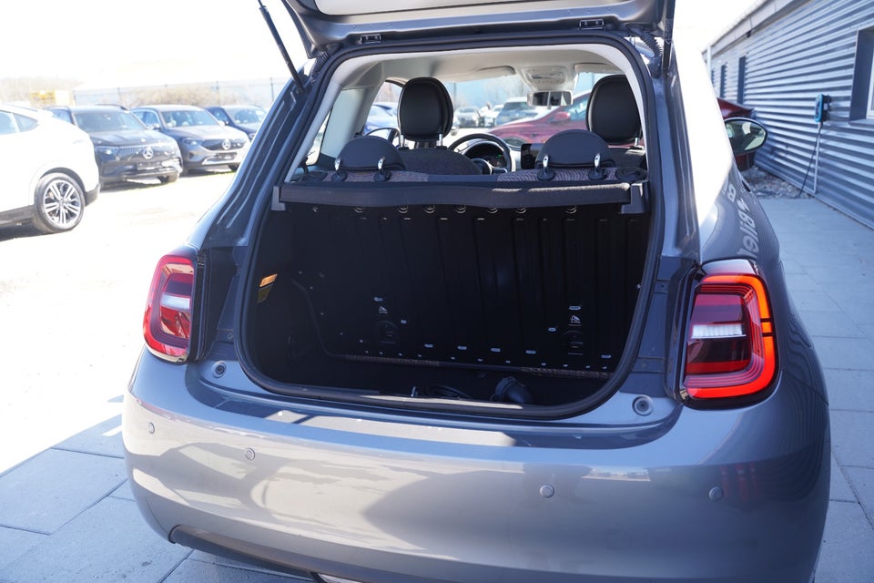 Fiat 500e 42 Icon 3d