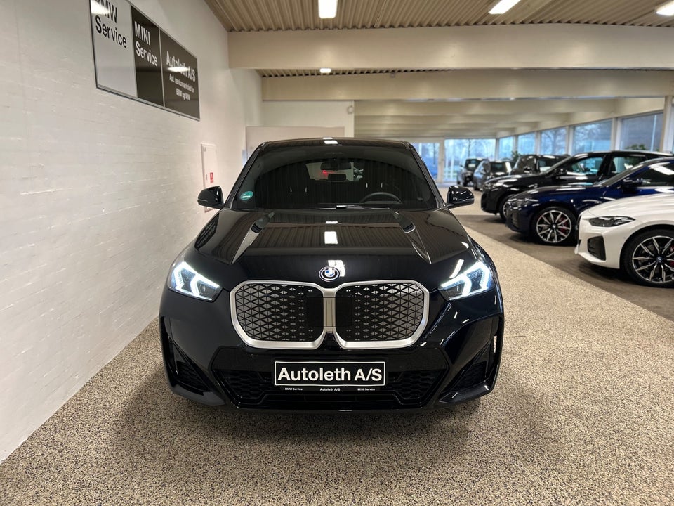 BMW iX1 xDrive30 Fully Charged M-Sport 5d
