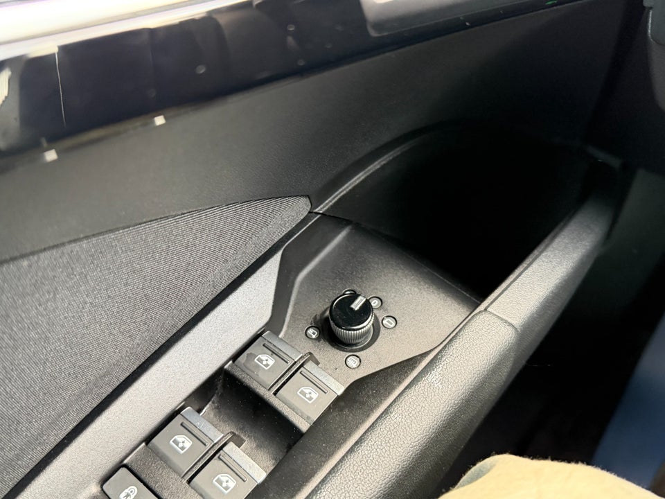 Audi Q4 e-tron 40 Advanced 5d