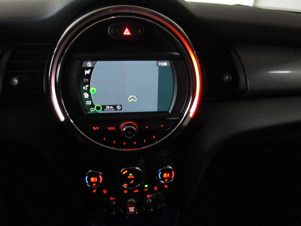 MINI Cooper 1,5 Essential aut. 5d