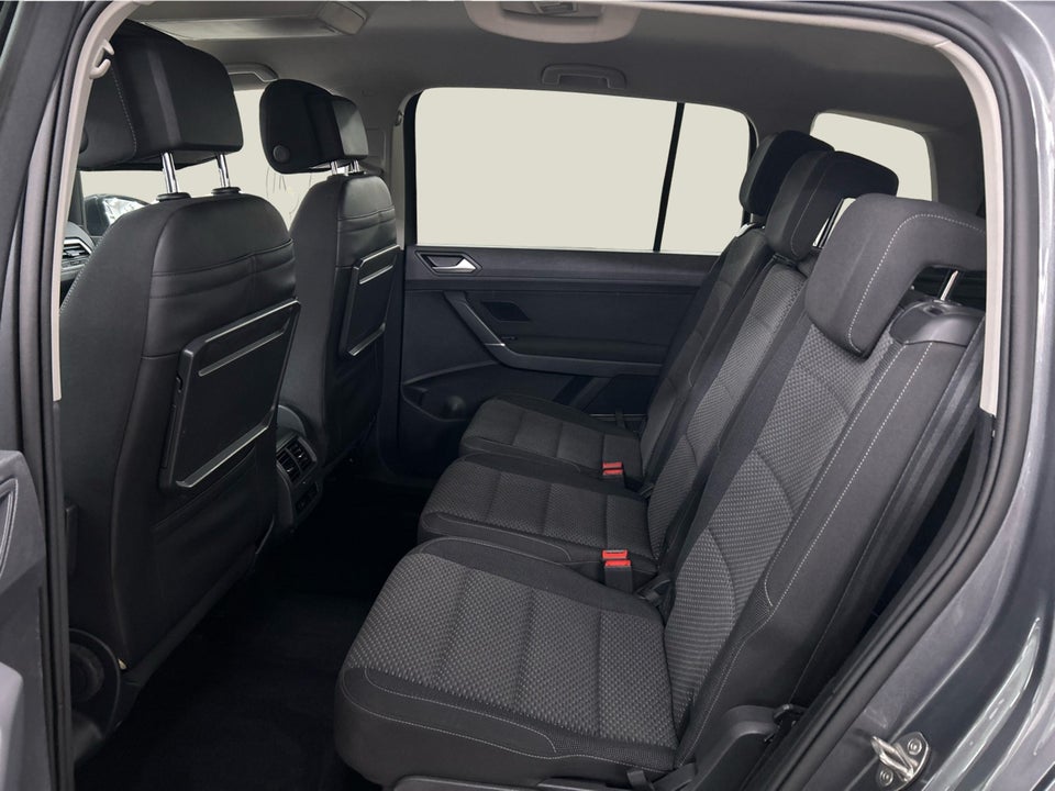 VW Touran 1,6 TDi 115 Comfortline DSG 7prs 5d