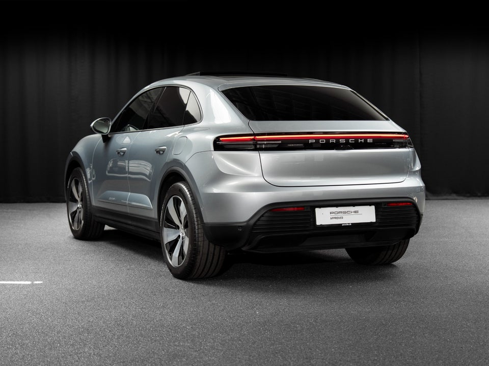 Porsche Macan 5d