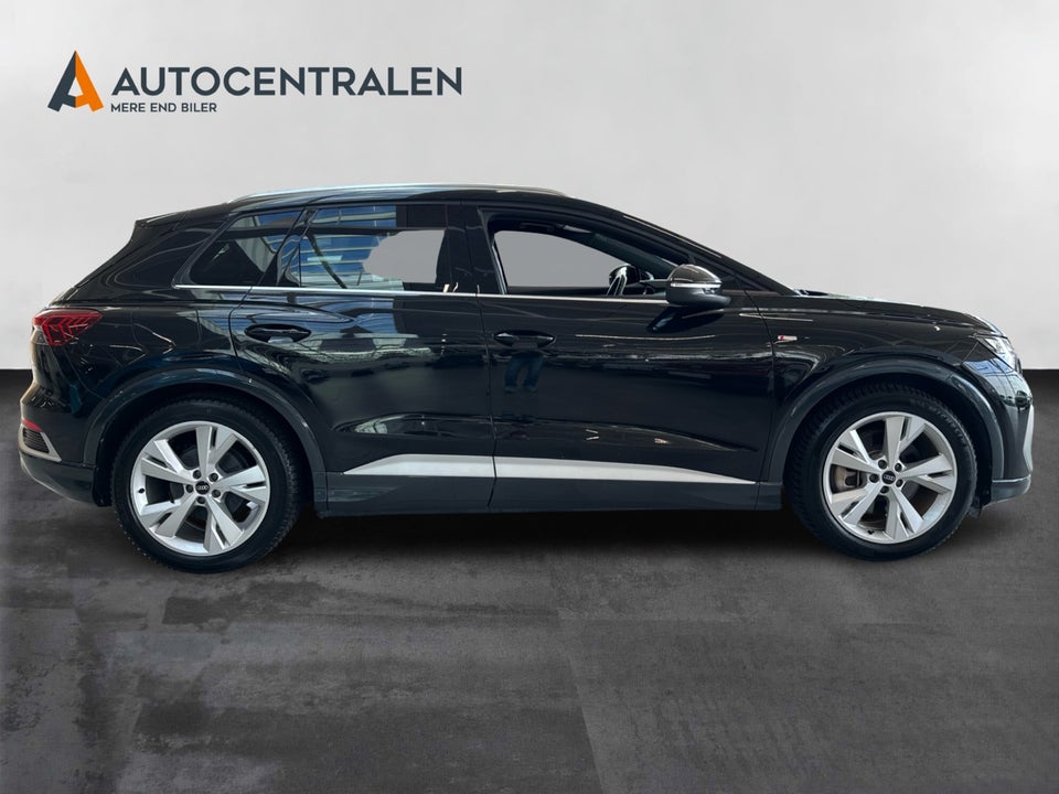 Audi Q4 e-tron 40 S-line 5d