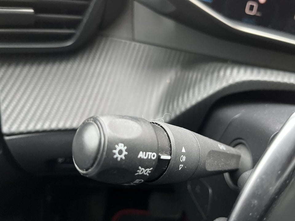 Peugeot 2008 1,2 PureTech 130 Allure Pack EAT8 5d