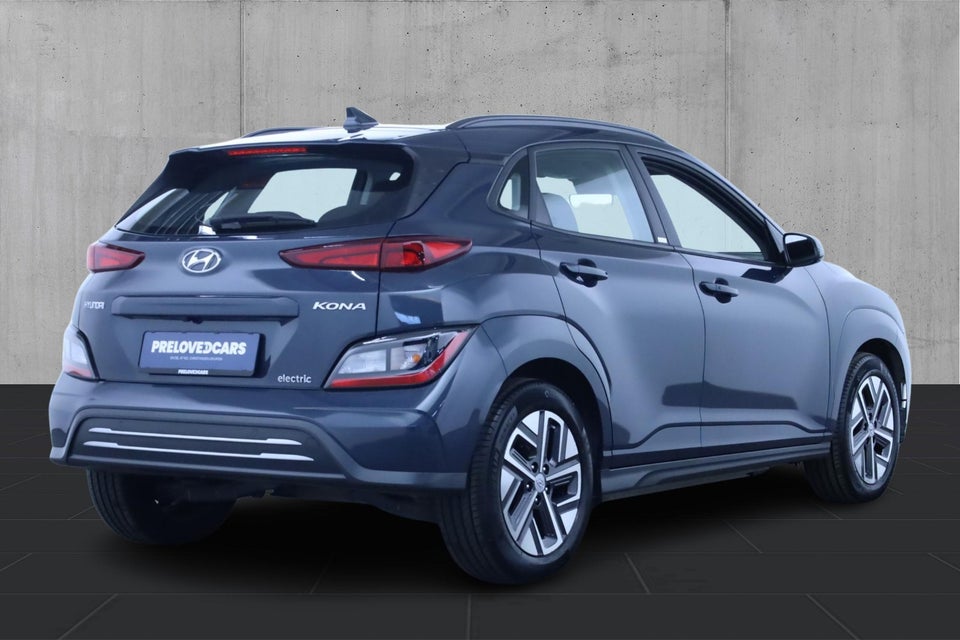 Hyundai Kona 64 EV Select 5d
