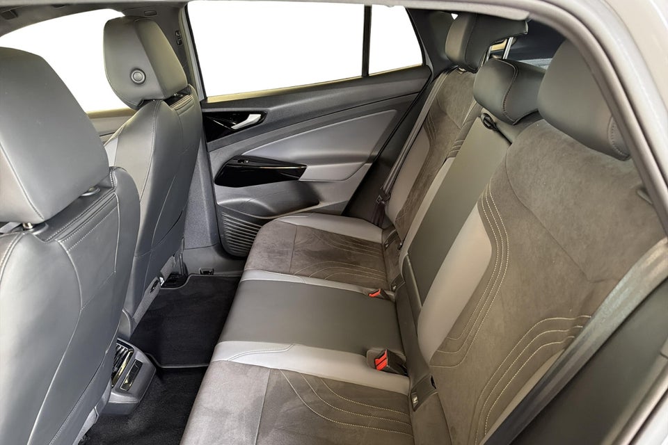 VW ID.5 77 Style 5d