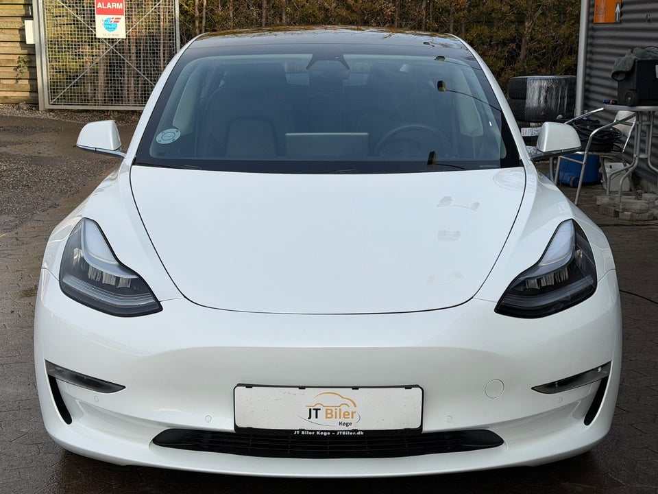 Tesla Model 3 Long Range AWD 4d
