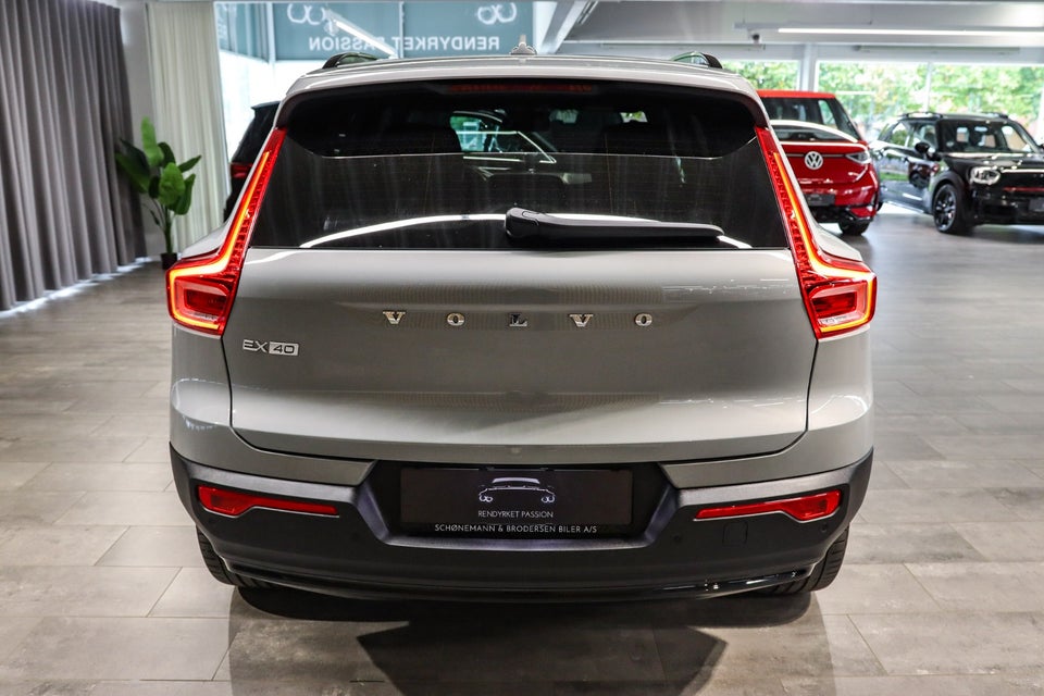 Volvo EX40 Extended Range Plus 5d