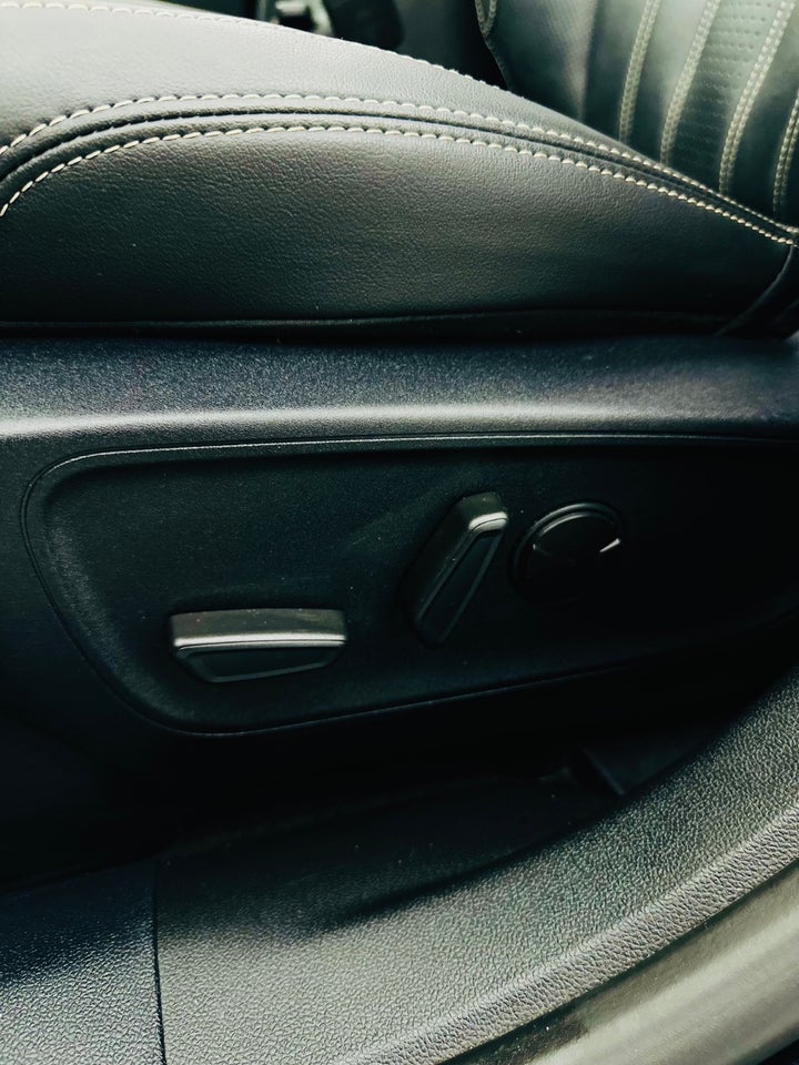 Ford Kuga 2,5 PHEV Vignale CVT 5d