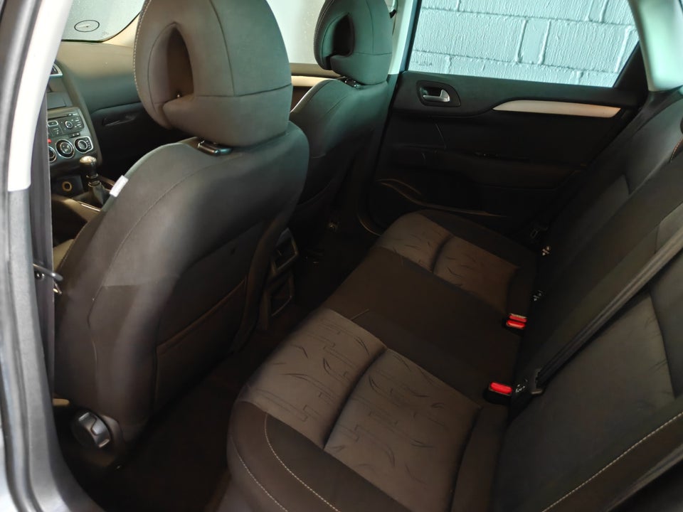 Citroën C4 1,6 e-HDi 112 Seduction 5d