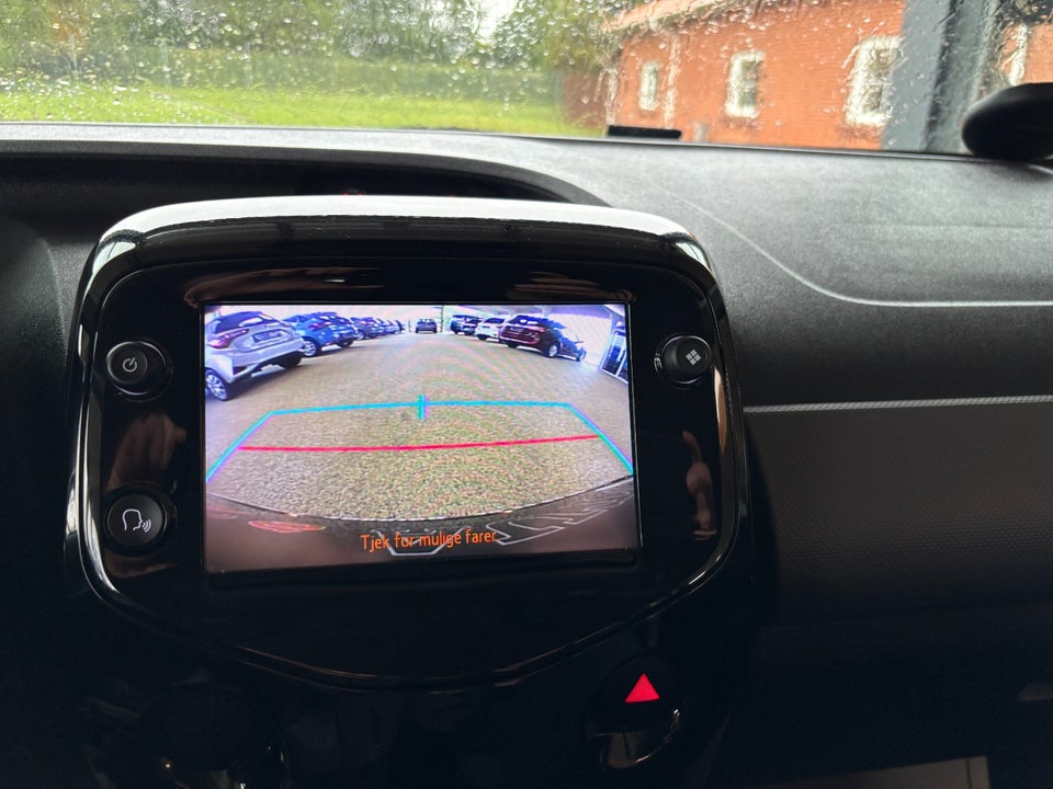 Peugeot 108 1,0 e-VTi 72 Allure+ 5d