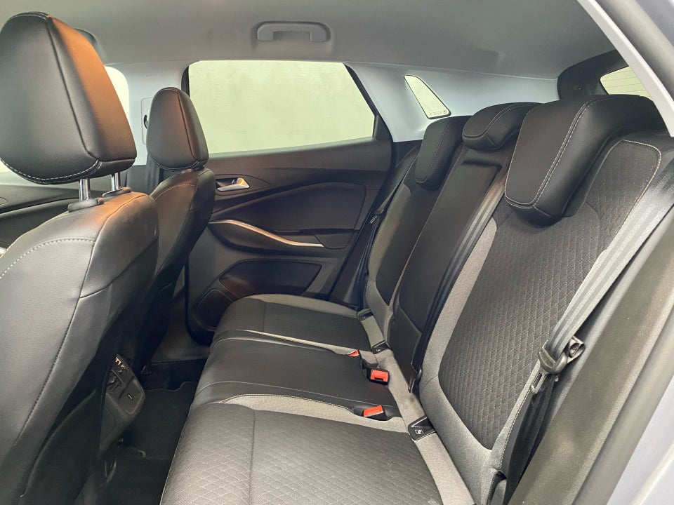 Opel Grandland 1,5 D 130 Elegance aut. 5d