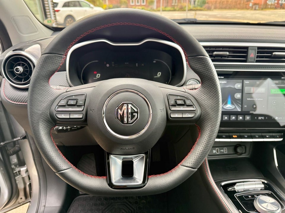 MG ZS 70 Luxury 5d
