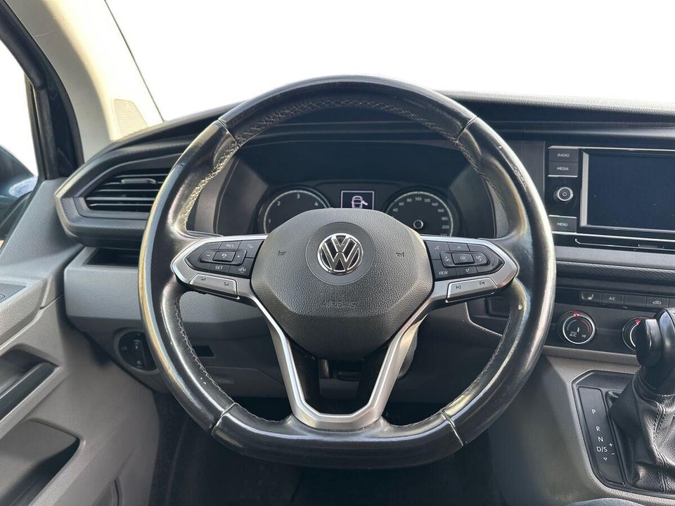 VW Transporter 2,0 TDi 150 Kassevogn DSG kort