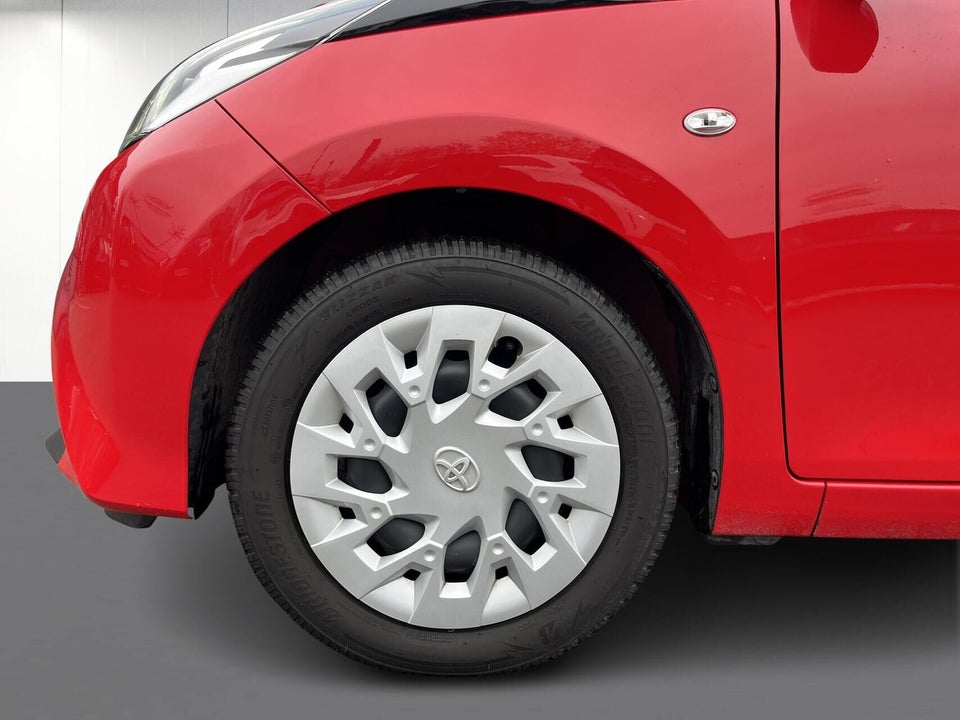 Toyota Aygo 1,0 VVT-i x-pression 5d