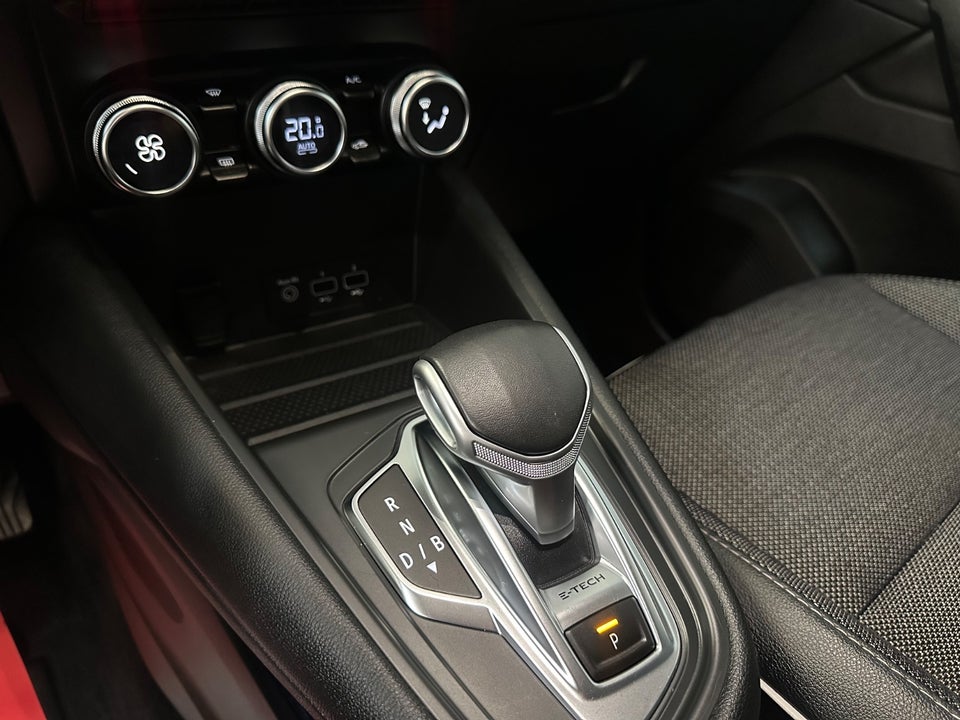 Renault Captur 1,6 E-Tech Intens 5d