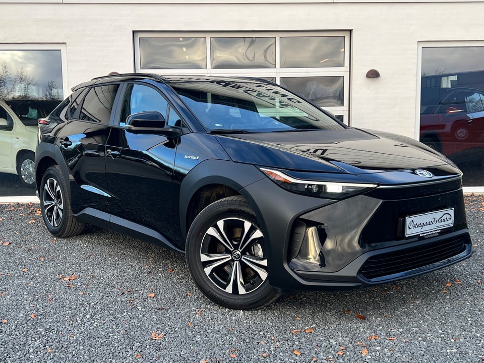 Toyota bZ4X Active 5d