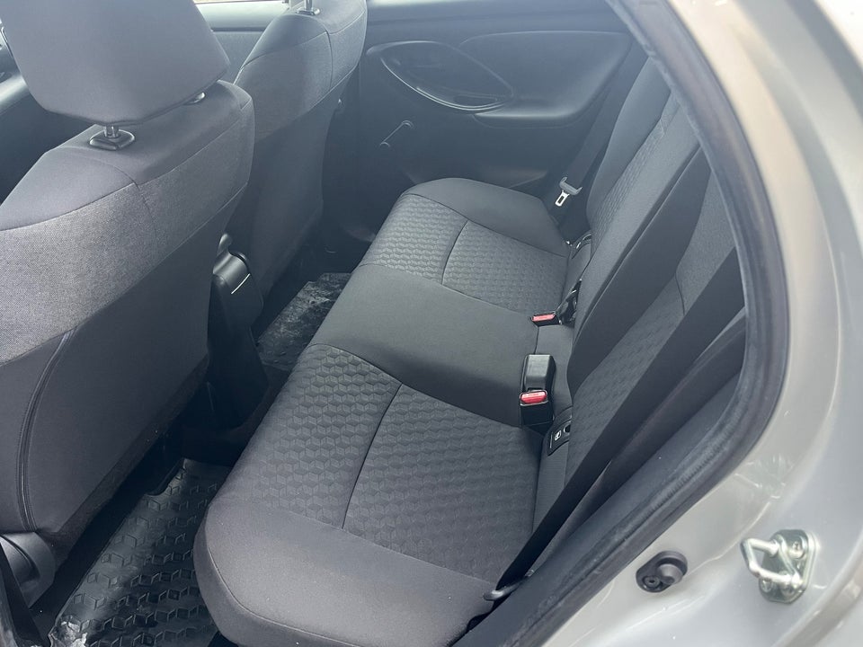 Toyota Yaris 1,5 Hybrid H3 e-CVT 5d