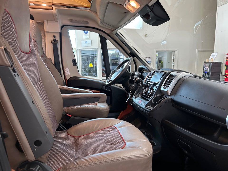 Fiat Carthago 2,3 Malibu 640LE Charming aut. 3d