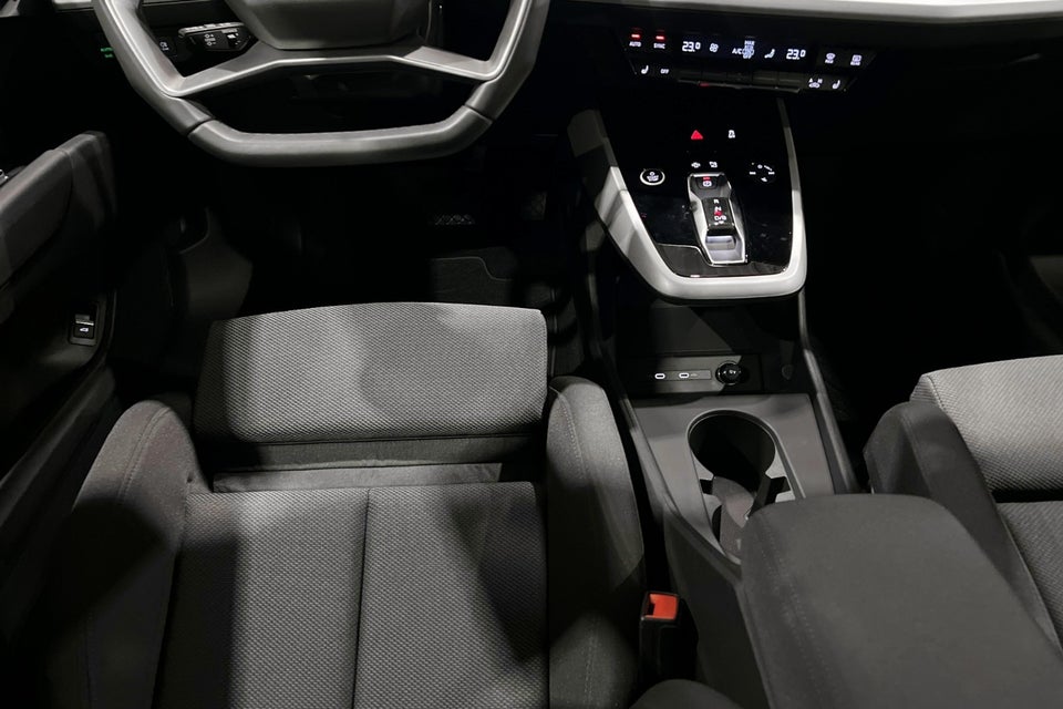 Audi Q4 e-tron 45 Progress 5d