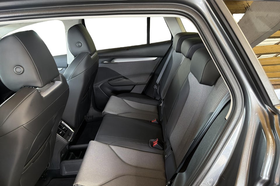 Skoda Enyaq 80 iV Premium Loft 5d