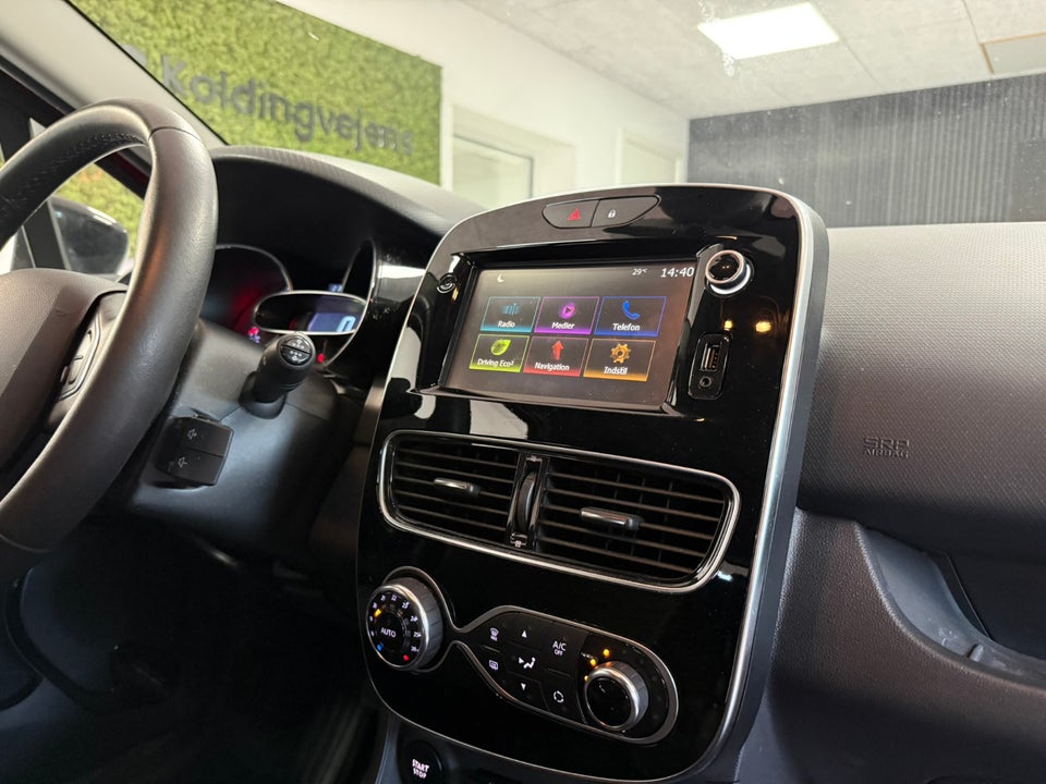 Renault Clio IV 0,9 TCe 90 Expression Sport Tourer 5d