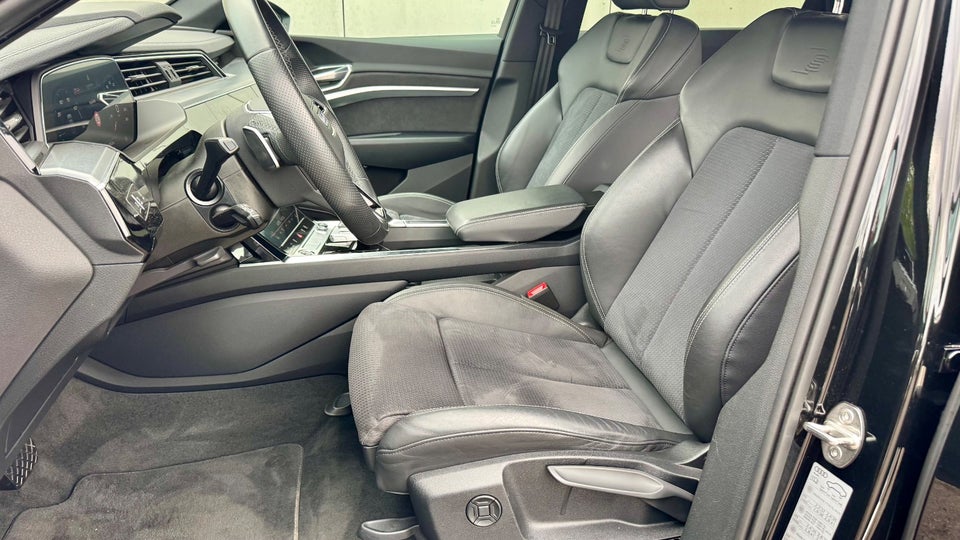 Audi e-tron 55 S-line quattro 5d