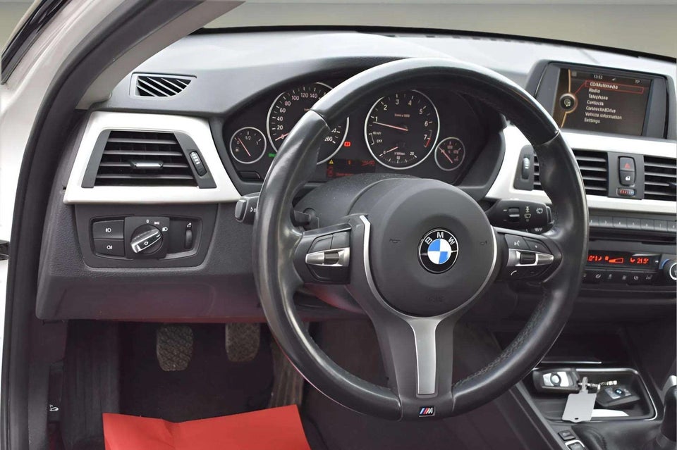 BMW 320i 2,0  4d