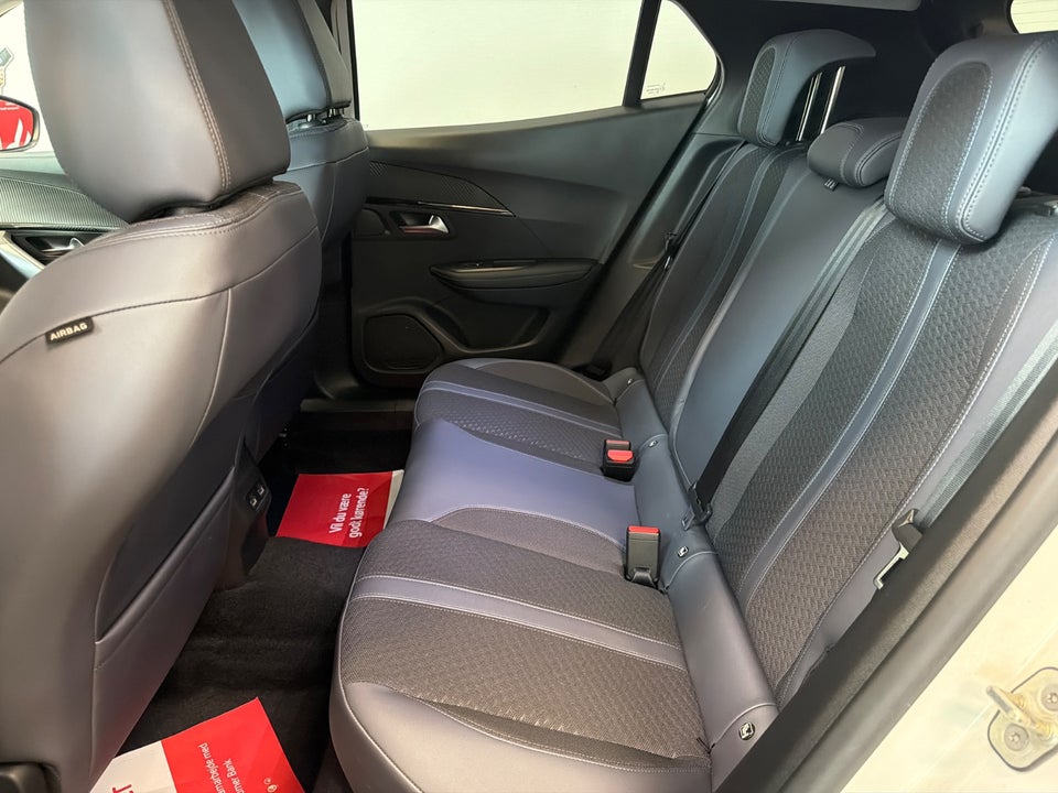 Peugeot 2008 1,2 PureTech 130 Allure 5d