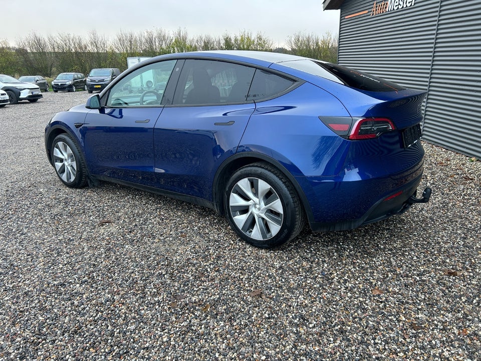 Tesla Model Y Long Range AWD 5d