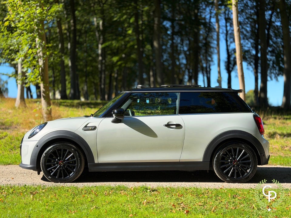 MINI Cooper SE Maximise 3d