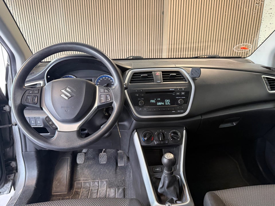 Suzuki S-Cross 1,6 Exclusive 5d
