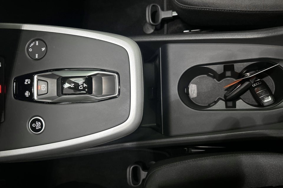 Audi Q4 e-tron 45 Progress 5d