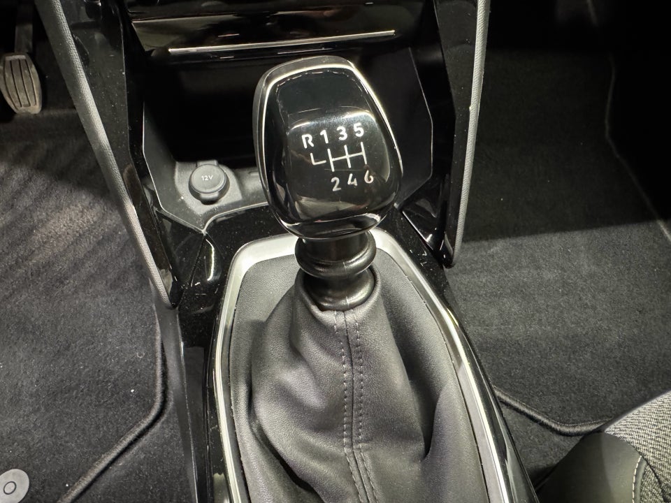 Peugeot 208 1,2 PureTech 100 Allure+ 5d