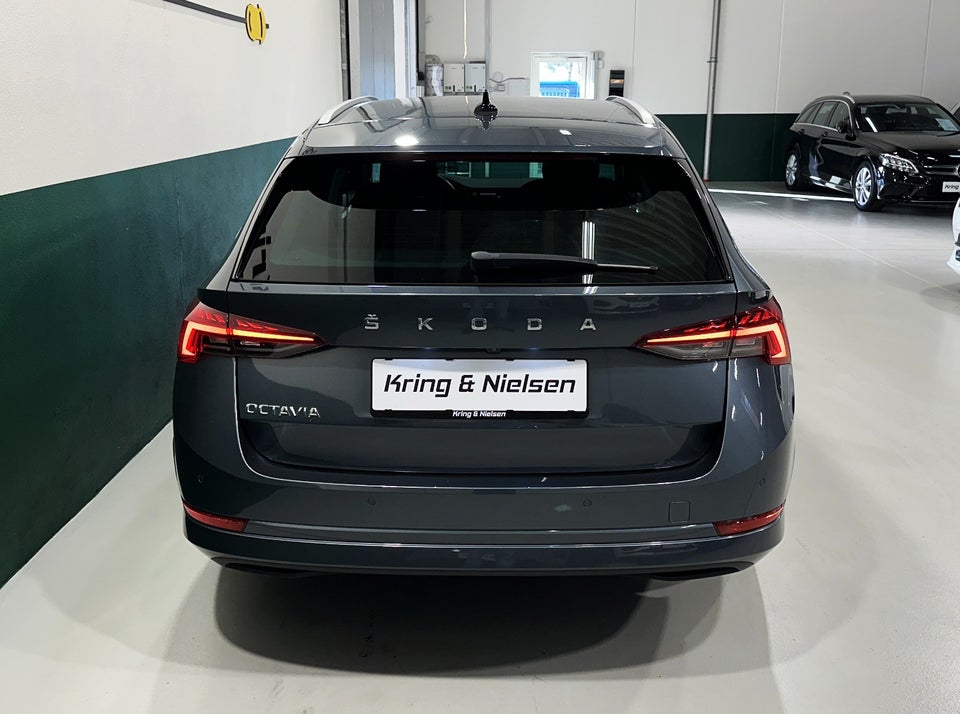 Skoda Octavia 2,0 TDi 150 Style Combi DSG 5d