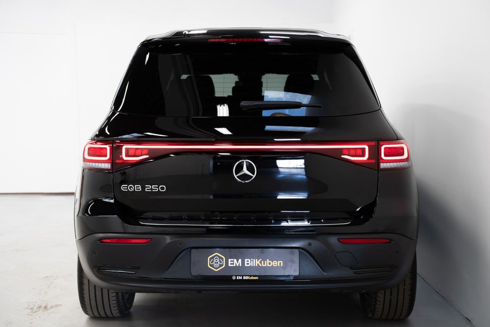 Mercedes EQB250 Progressive 5d