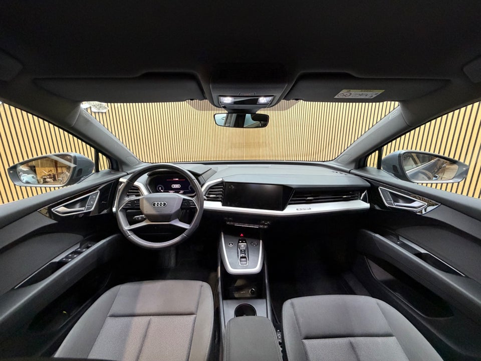Audi Q4 e-tron 40  5d
