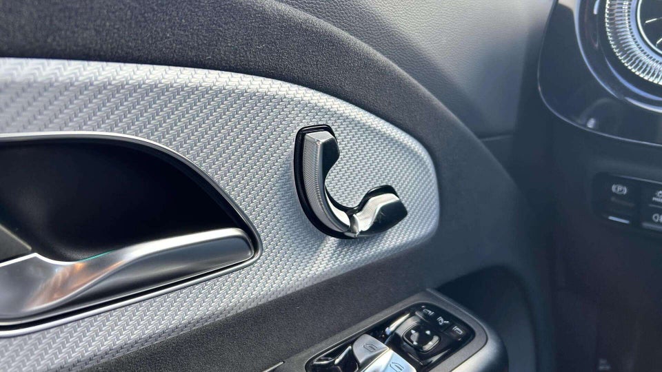 Mercedes CLA250+ electric AMG Advance Plus 4d
