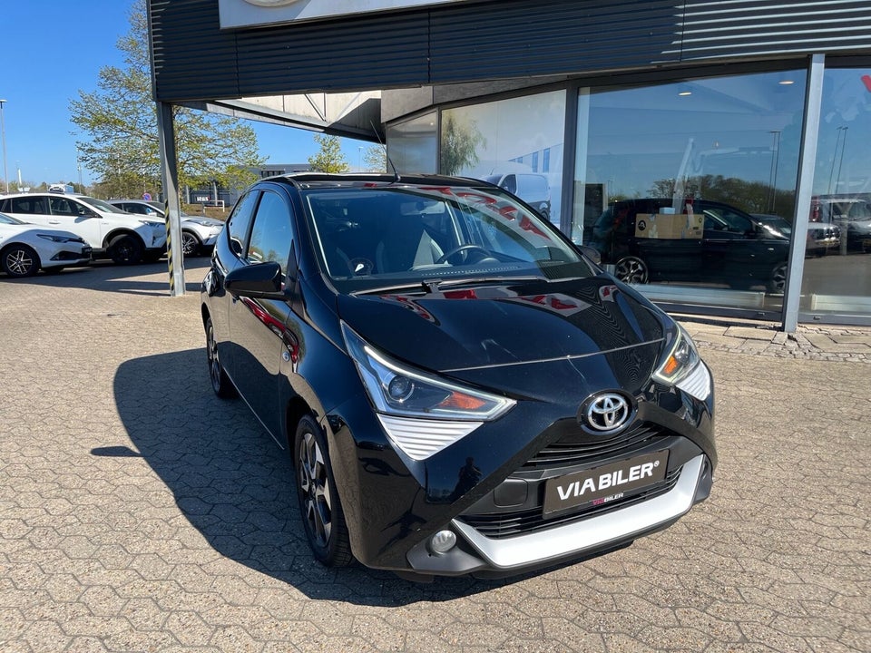 Toyota Aygo 1,0 VVT-i x-clusiv x-shift 5d