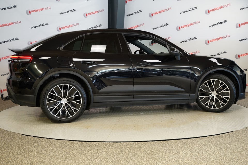 Porsche Macan 5d