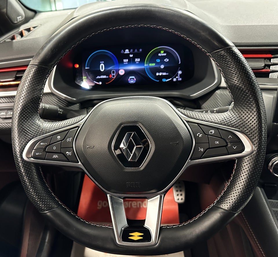 Renault Captur 1,6 E-Tech R.S. Line 5d