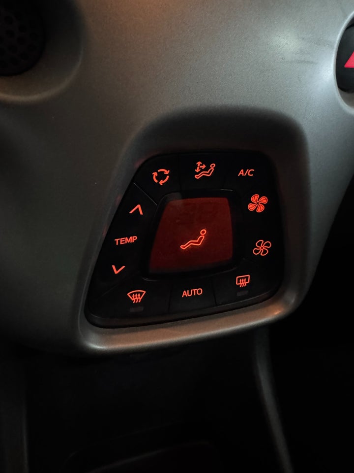 Citroën C1 1,2 PureTech Funky 5d