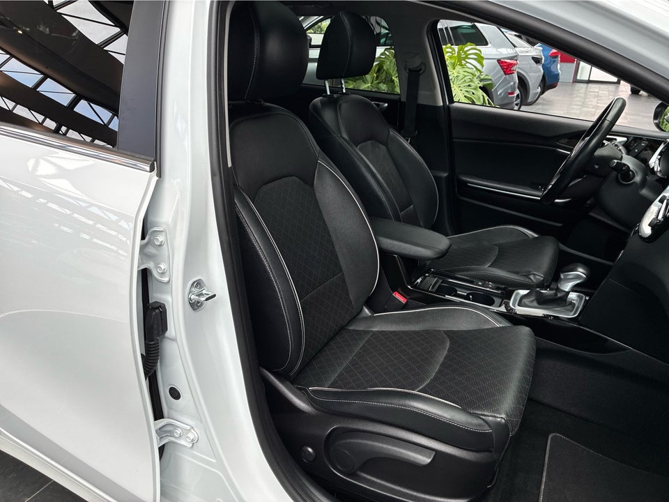 Kia Ceed 1,6 PHEV Upgrade+ SW DCT 5d