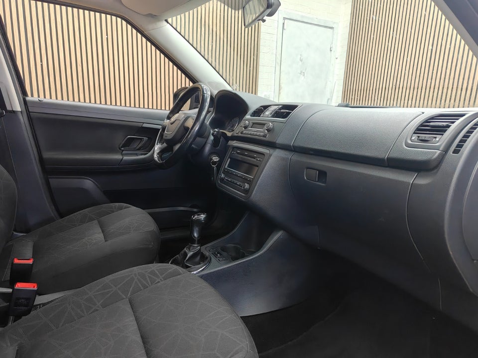 Skoda Fabia 1,6 TDi 105 Ambiente Combi 5d