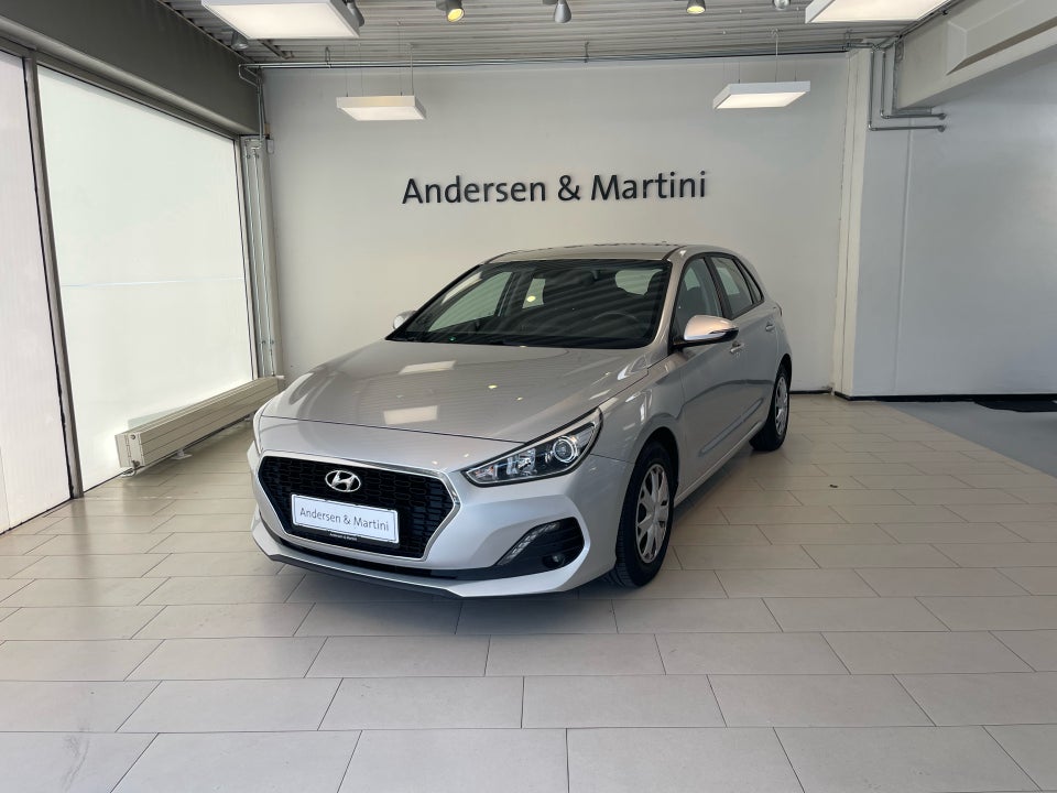 Hyundai i30 1,4 T-GDi Life Komfort DCT 5d