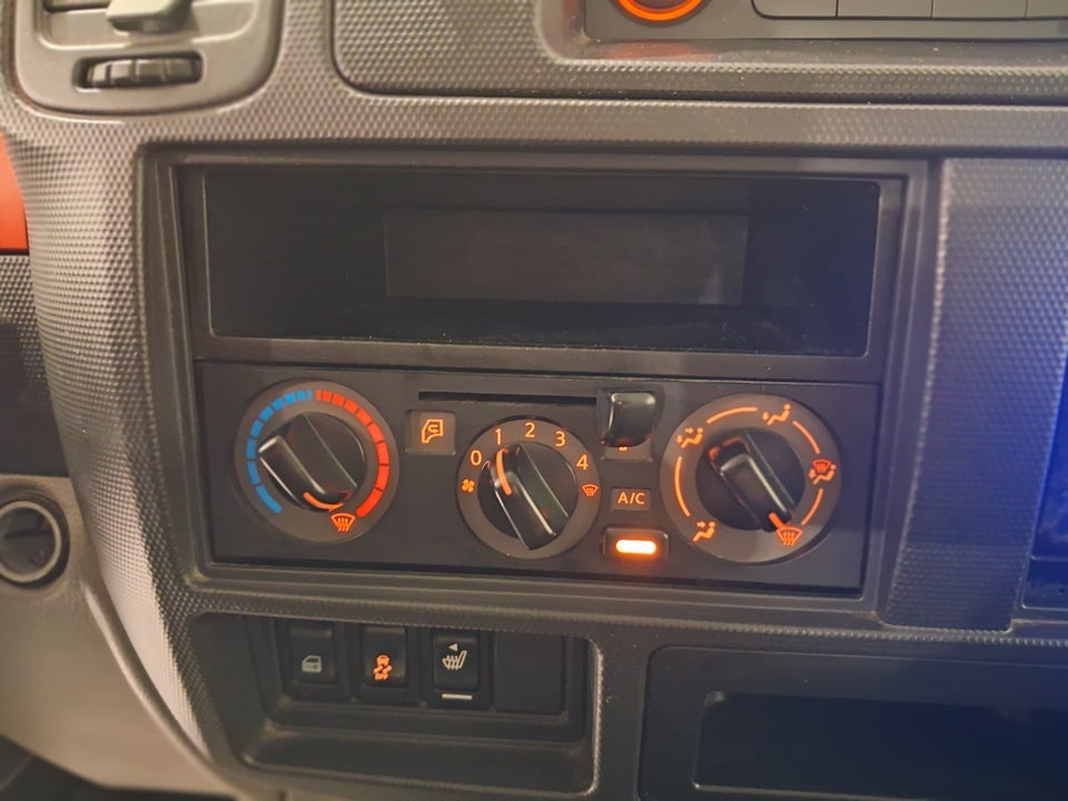 Nissan Cabstar 3,0 dCi 150 S.Kab m/lad Comfort 2d