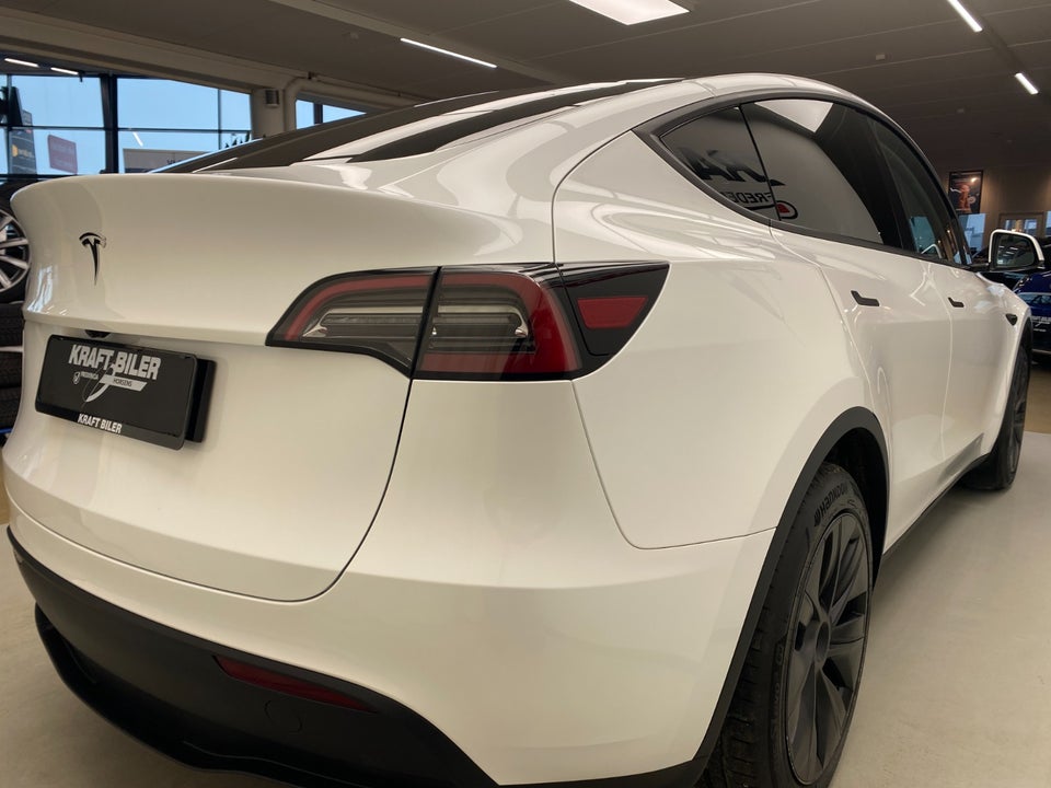 Tesla Model Y RWD 5d