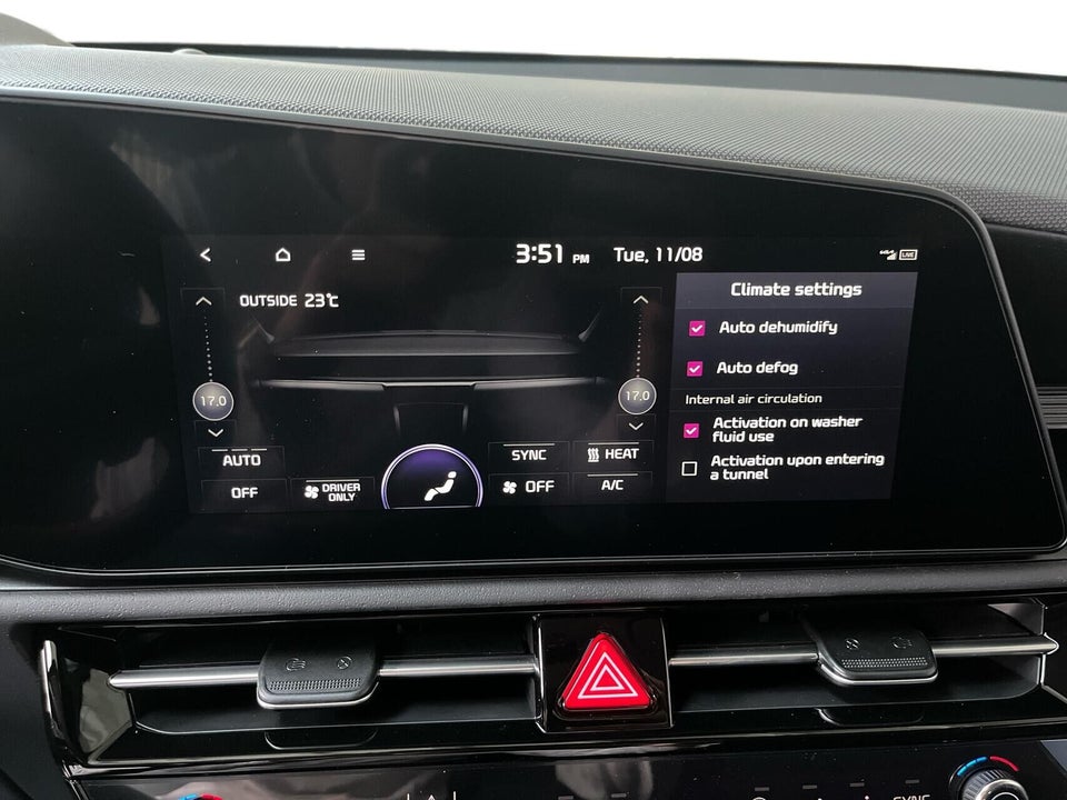 Kia Niro 64 EV Access 5d